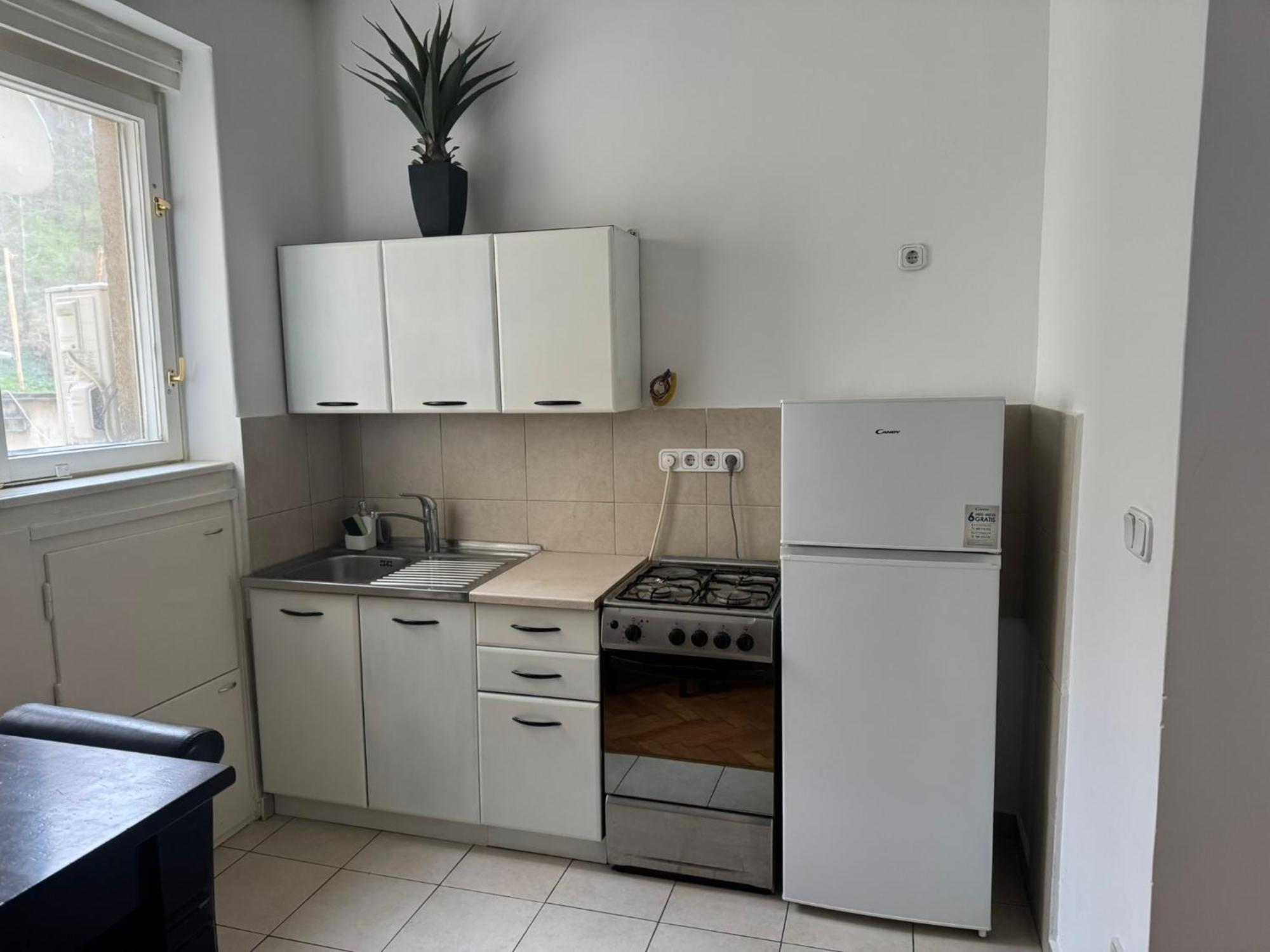 Studio Apartman Thalia Загреб Экстерьер фото