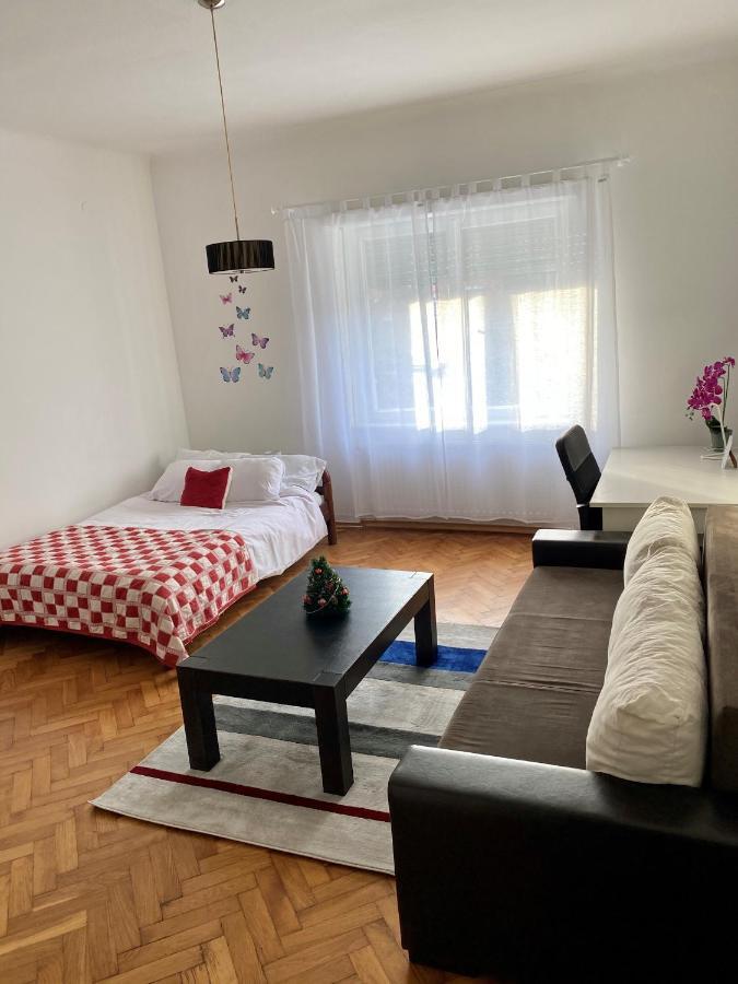 Studio Apartman Thalia Загреб Экстерьер фото